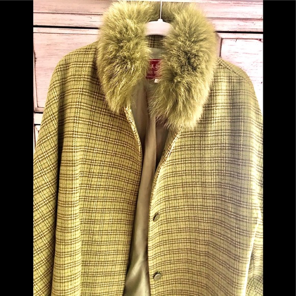 Jackets & Blazers - Lime Green Unique Fun Swing Coat!!